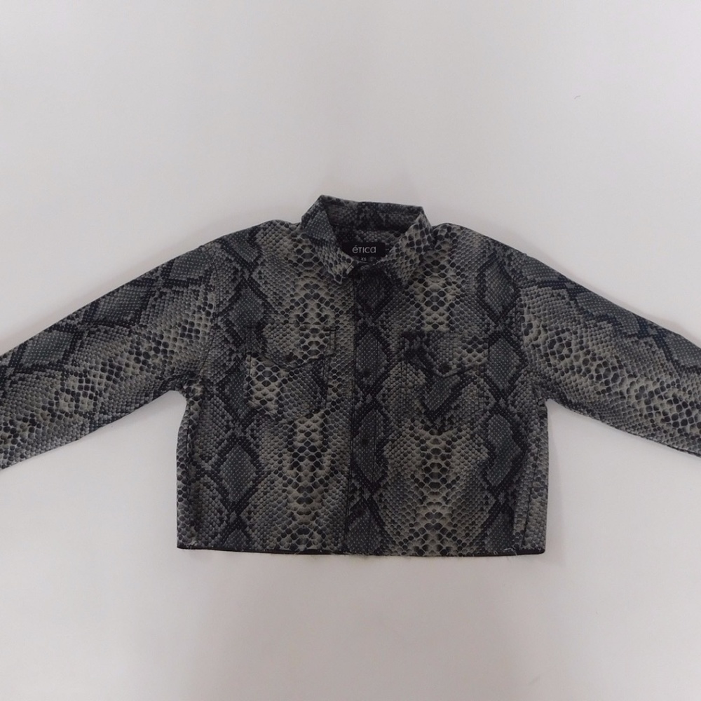 stretch denim jacket